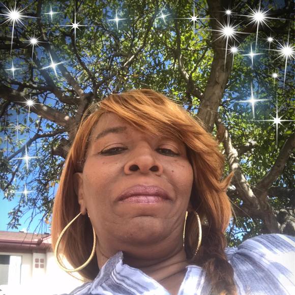 Meet your Posher, Miriam - Picture 1 of 1